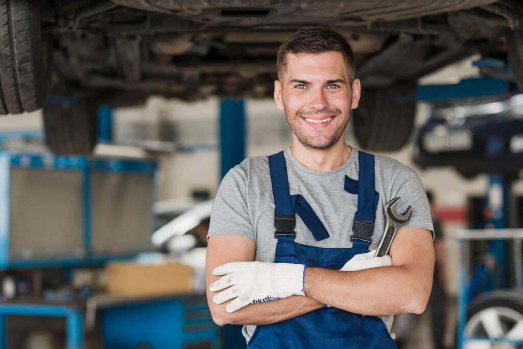 Doświadczony mechanik w warsztacie samochodów dostawczych i ciężarowych w Lublinie